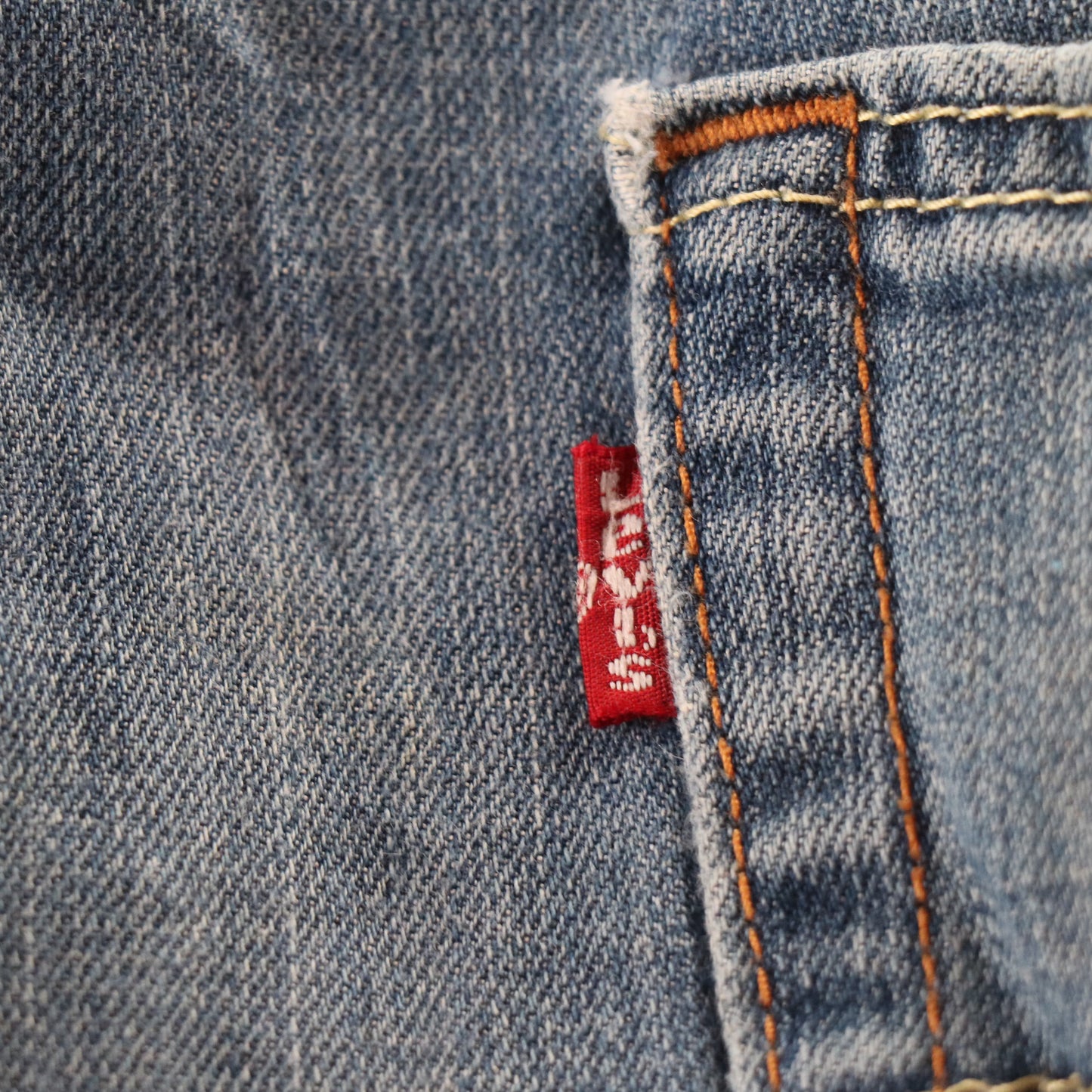 Levi's 550 Red Tab W36 L25 Tapered Leg Relaxed Fit Blue Denim Jeans