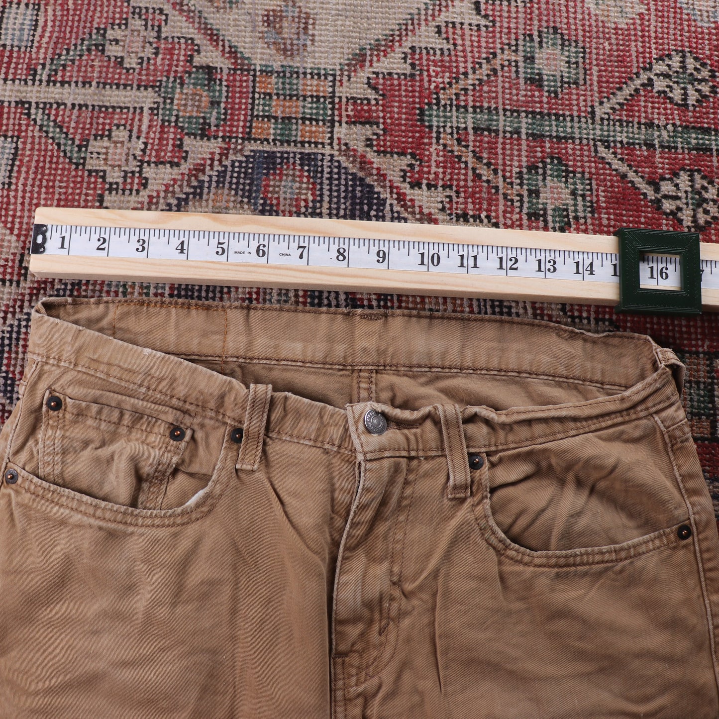 Levi's W32 L29 Slim Beige Denim Jeans