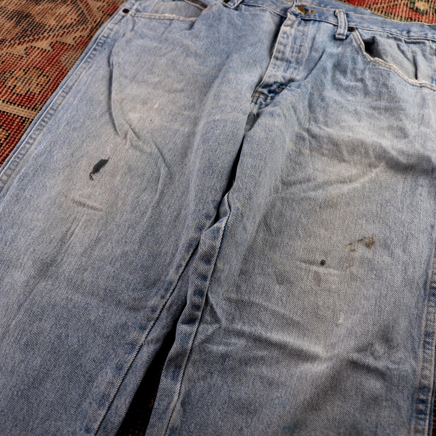 Wrangler W34 L30 Straight Leg Classic Ripped Style Blue Denim Jeans