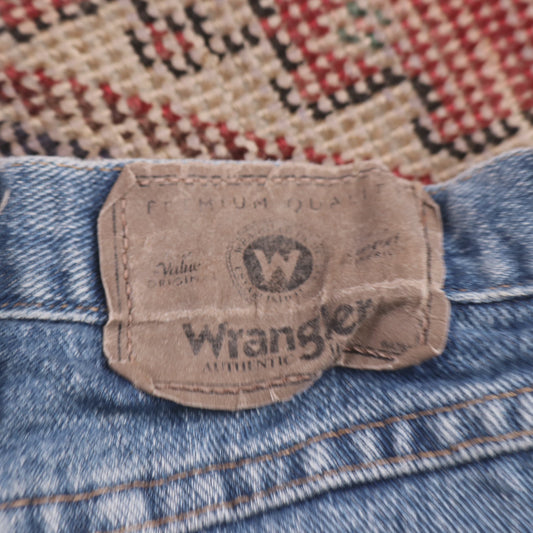 Wrangler W34 L32 Straight Leg Relaxed Fit Blue Denim Jeans