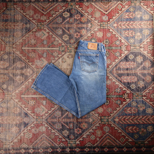 Levi's 518 Red Tab W30 L28 Flared Blue ** Denim Jeans