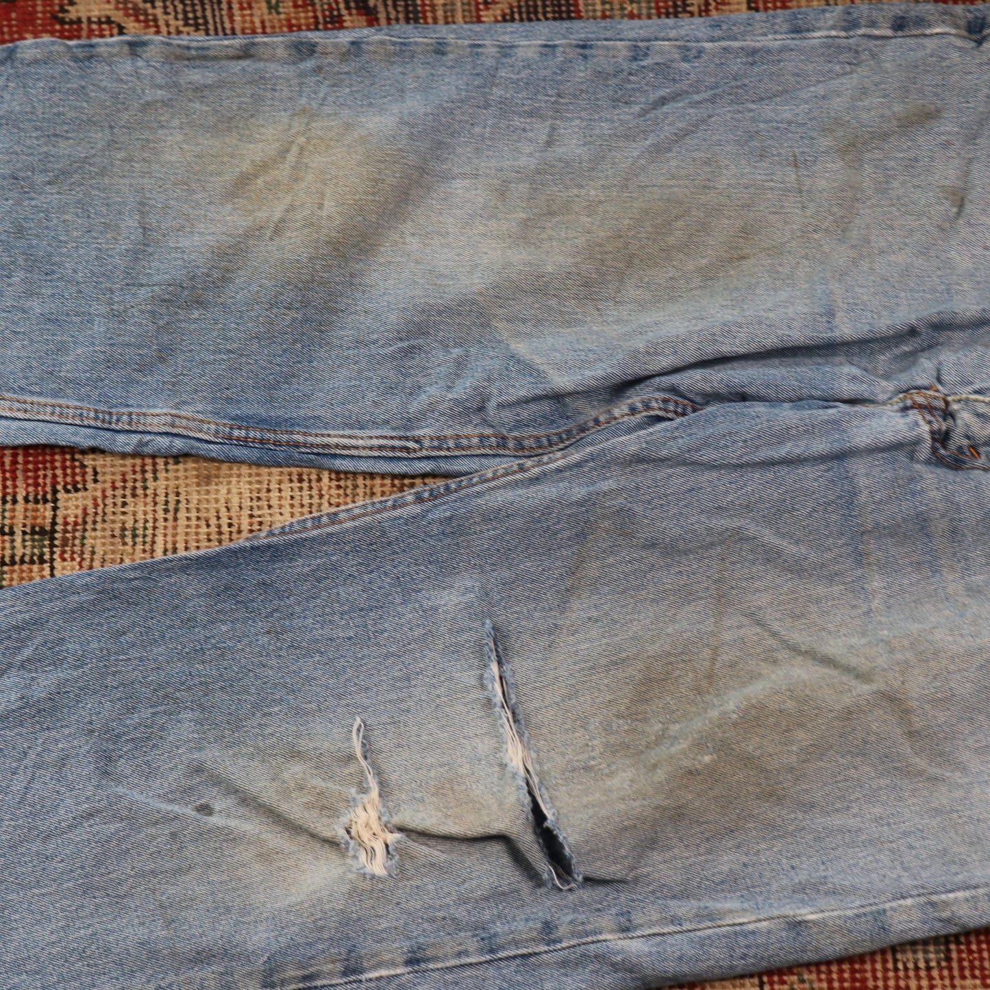 Levi's 550 W34 L28 Tapered Leg Relaxed Fit Classic Ripped Style Blue Denim Jeans