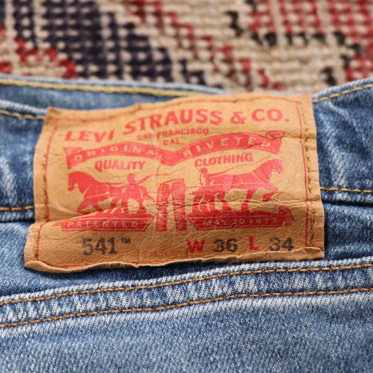 Levi's 541 W38 L31 Tapered Leg Classic Ripped Style Blue Denim Jeans
