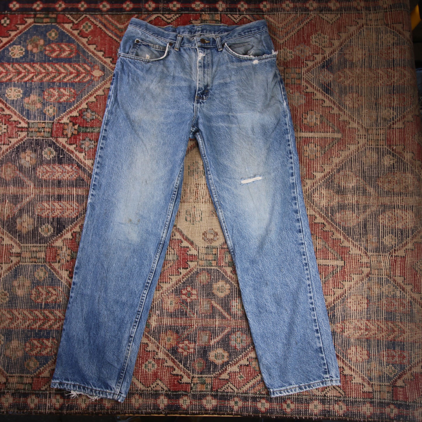 Lee W34 L30 Straight Leg Relaxed Fit Classic Ripped Style Blue Denim Jeans