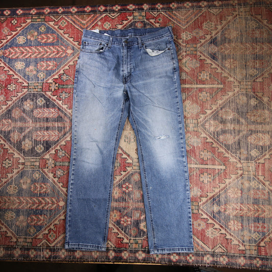 Levi's W34 L28 Straight Leg Loose Fit Classic Ripped Style Blue Denim Jeans