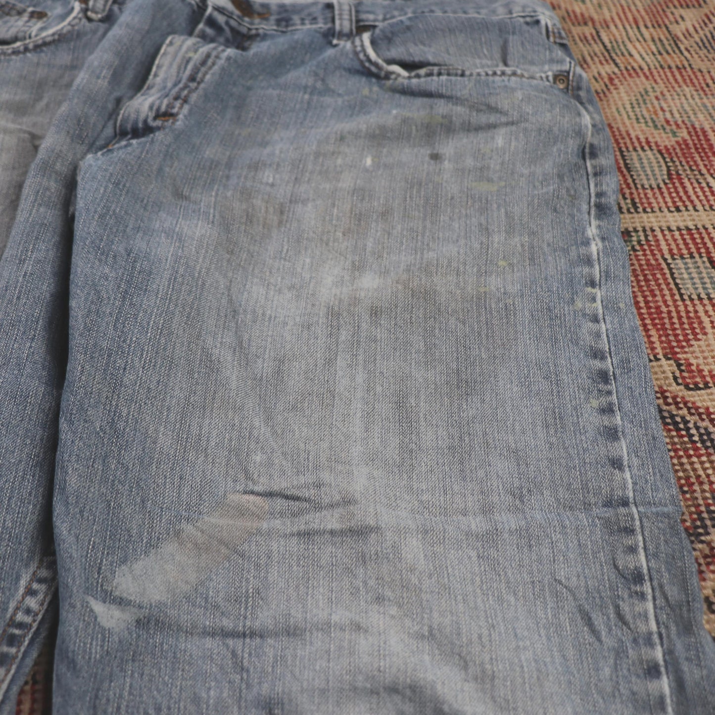 Wrangler W36 L31 Straight Leg Relaxed Fit Classic Ripped Style Blue Denim Jeans